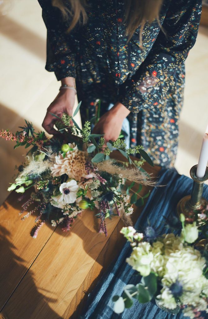 prendre le plus grand soin à preparer votre bouquet de mariée